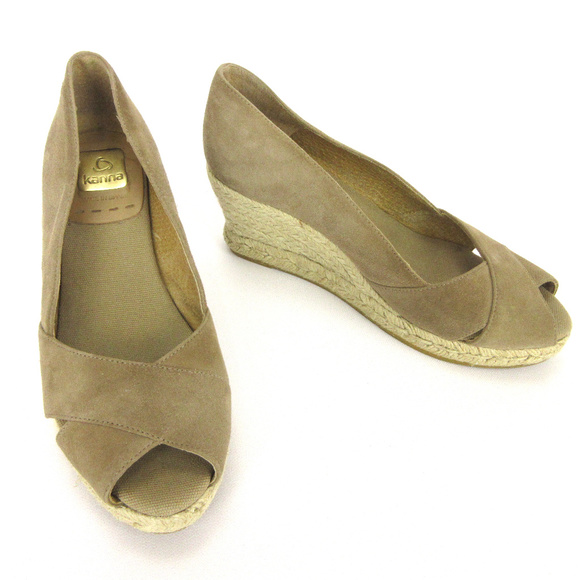 Kanna Shoes - ⬇KANNA 38 7.5 Beige Suede Peep Toe Wedg Espadrille